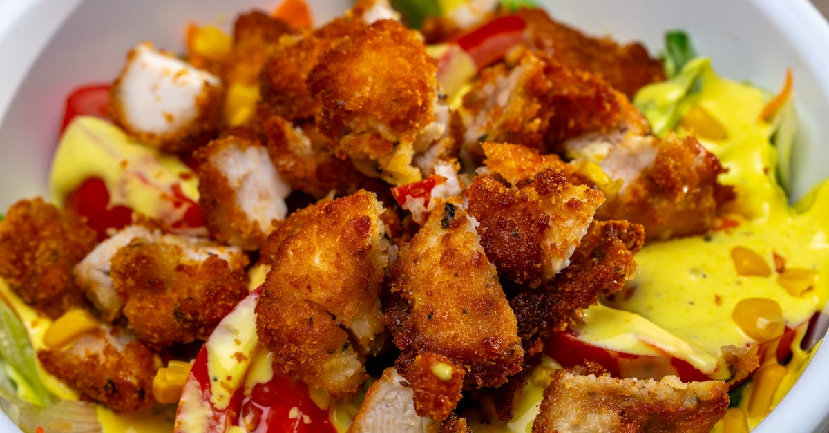 delicious crispy chicken salad with fresh vegetables and creamy dressing 4